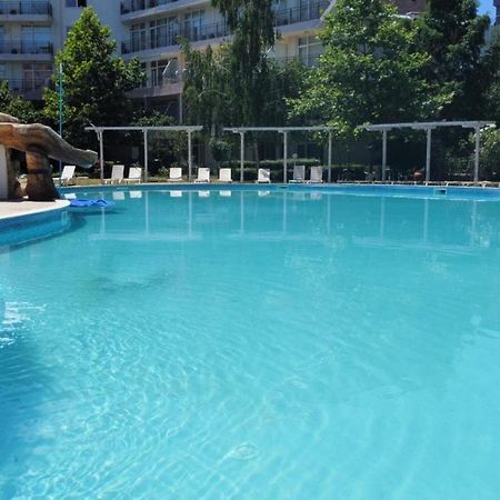 Yves 2 Bed Apart At Sun Village Sunny Beach Not Far Away From The Sea エクステリア 写真