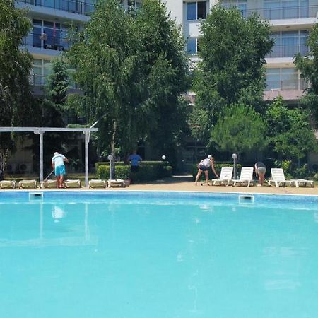 Yves 2 Bed Apart At Sun Village Sunny Beach Not Far Away From The Sea エクステリア 写真