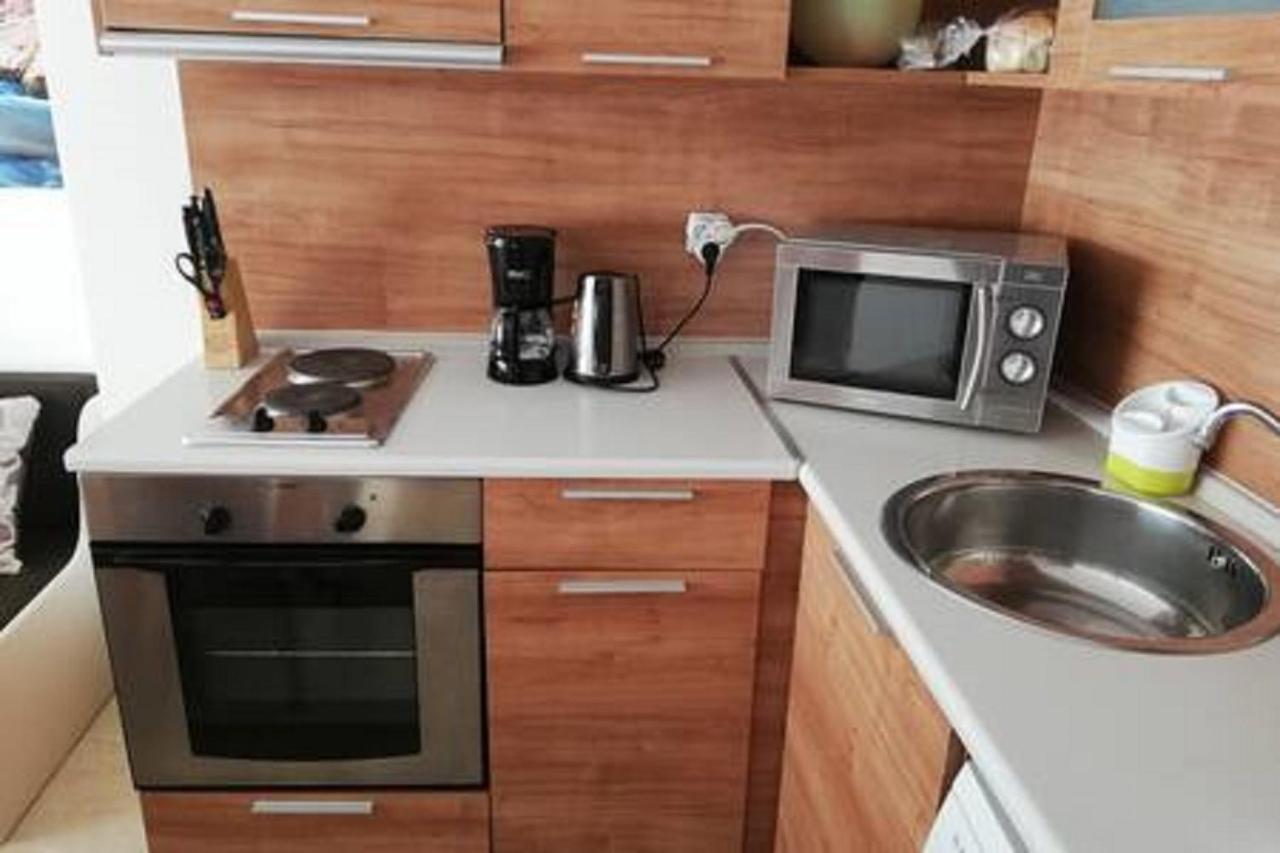 Yves 2 Bed Apart At Sun Village Sunny Beach Not Far Away From The Sea エクステリア 写真