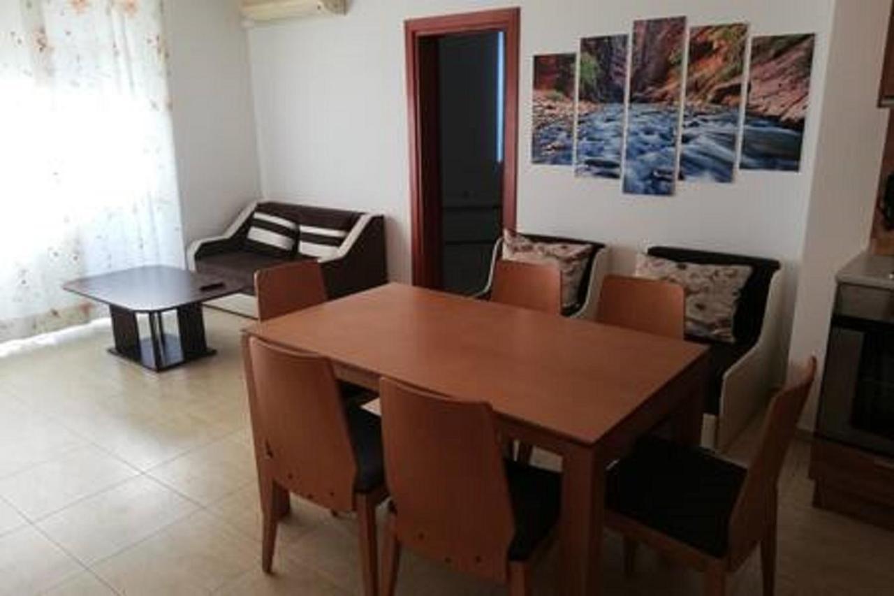 Yves 2 Bed Apart At Sun Village Sunny Beach Not Far Away From The Sea エクステリア 写真