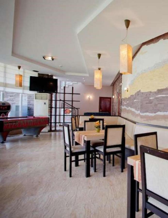 Yves 2 Bed Apart At Sun Village Sunny Beach Not Far Away From The Sea エクステリア 写真