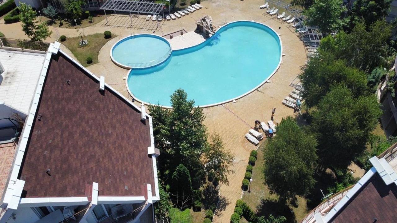Yves 2 Bed Apart At Sun Village Sunny Beach Not Far Away From The Sea エクステリア 写真